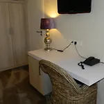 伊甸公园酒店 3*